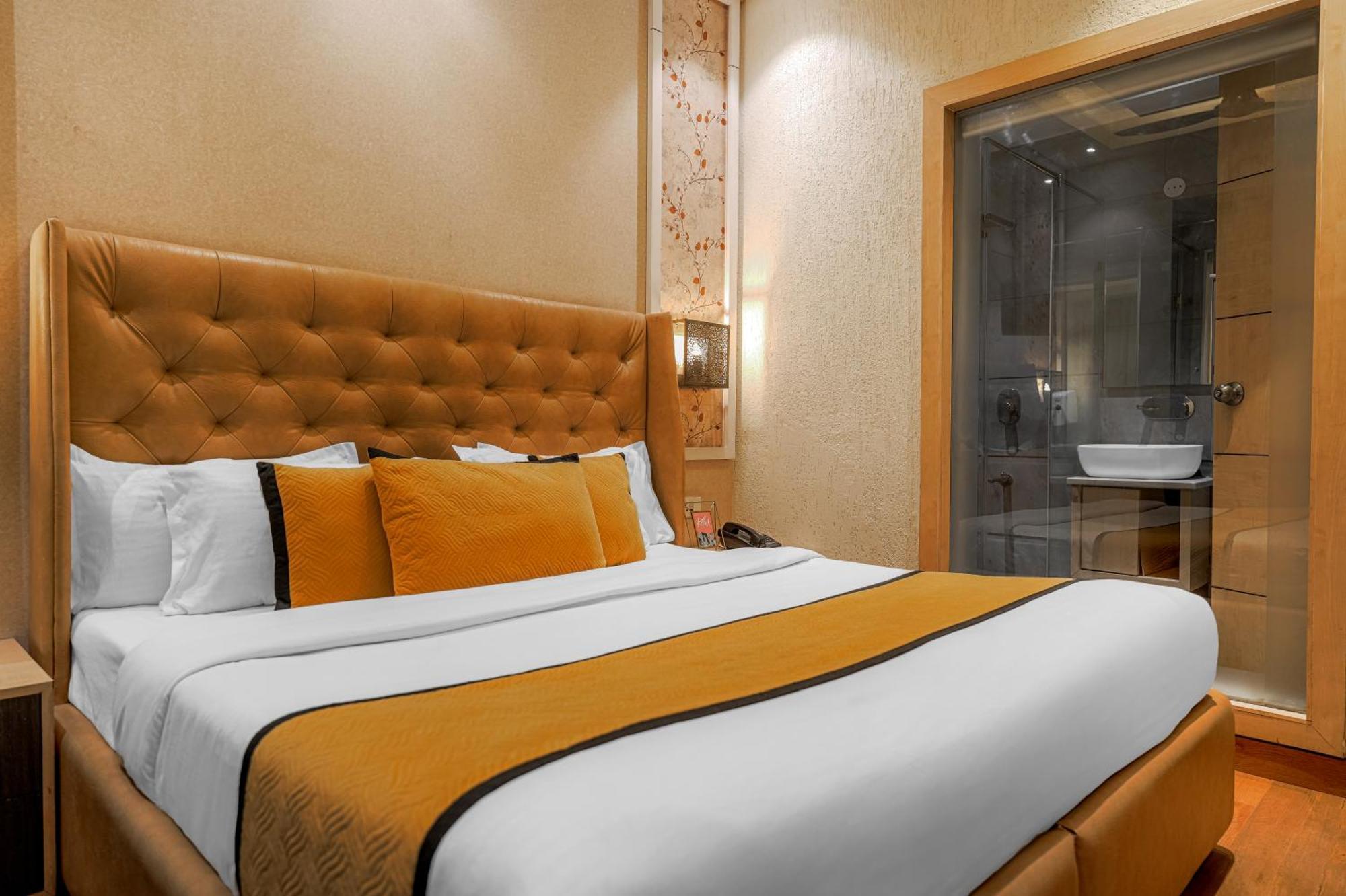 Csjs Inn Hotel Амритсар Екстериор снимка