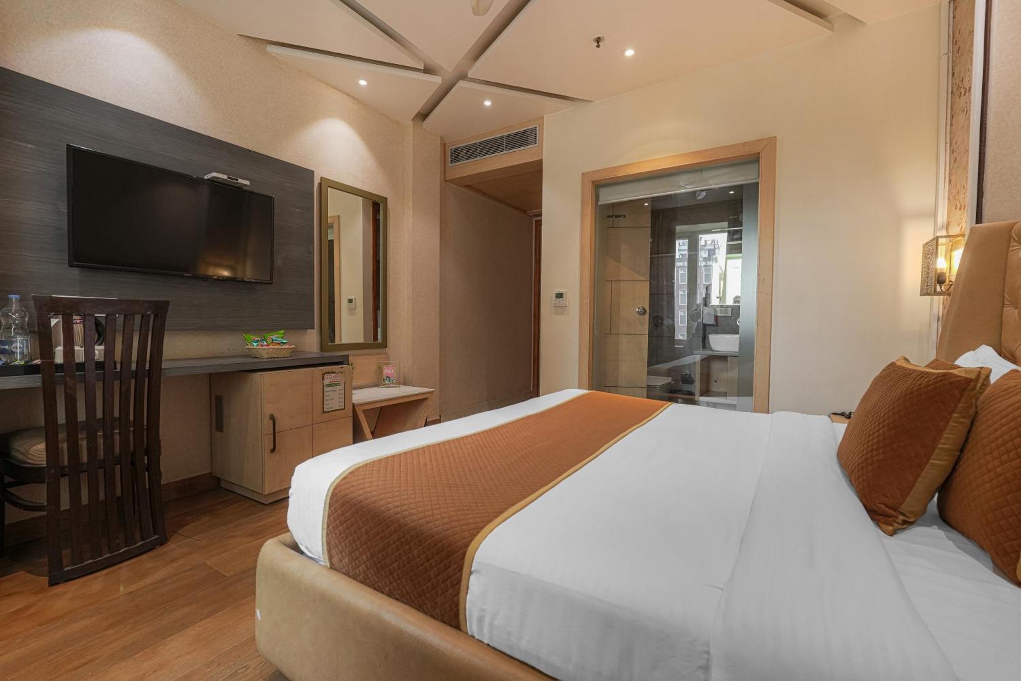 Csjs Inn Hotel Амритсар Екстериор снимка