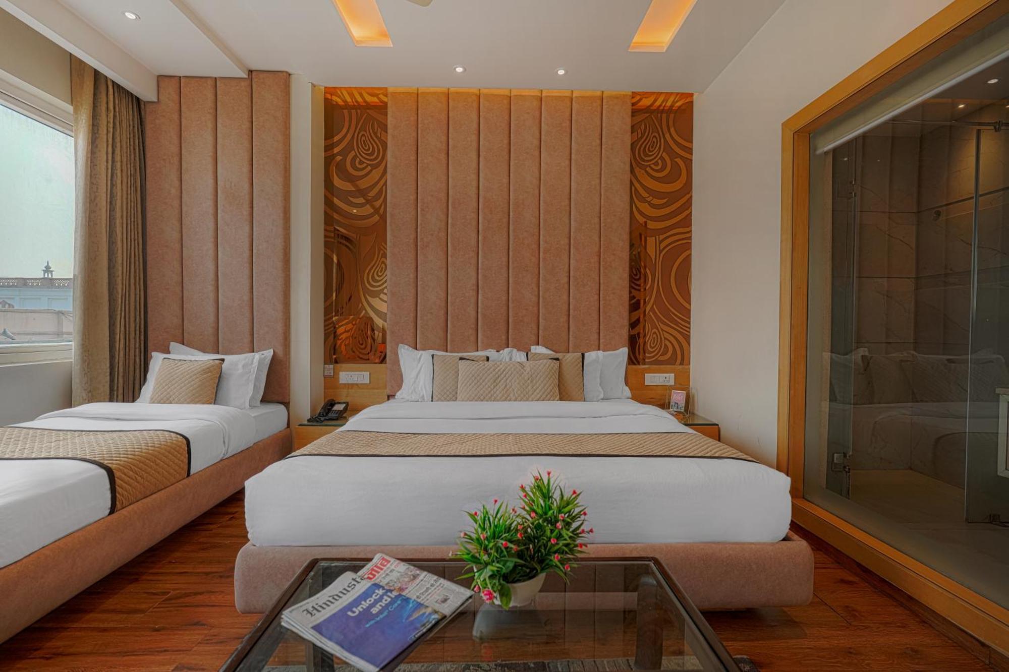 Csjs Inn Hotel Амритсар Екстериор снимка